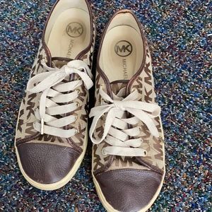 Michael Kors size 9.5 shoes
